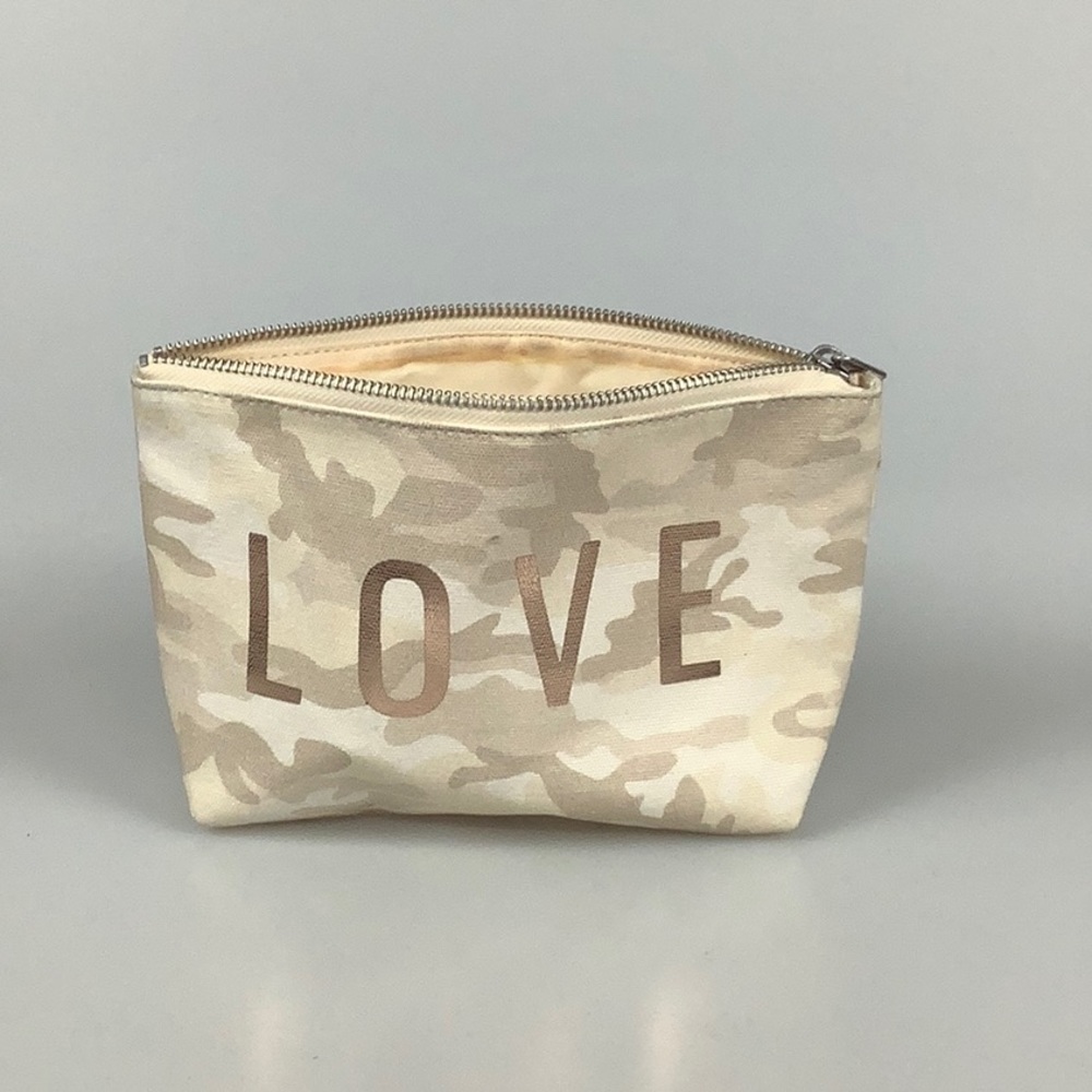 Koala Kanvas Makeup/Toiletry Bag